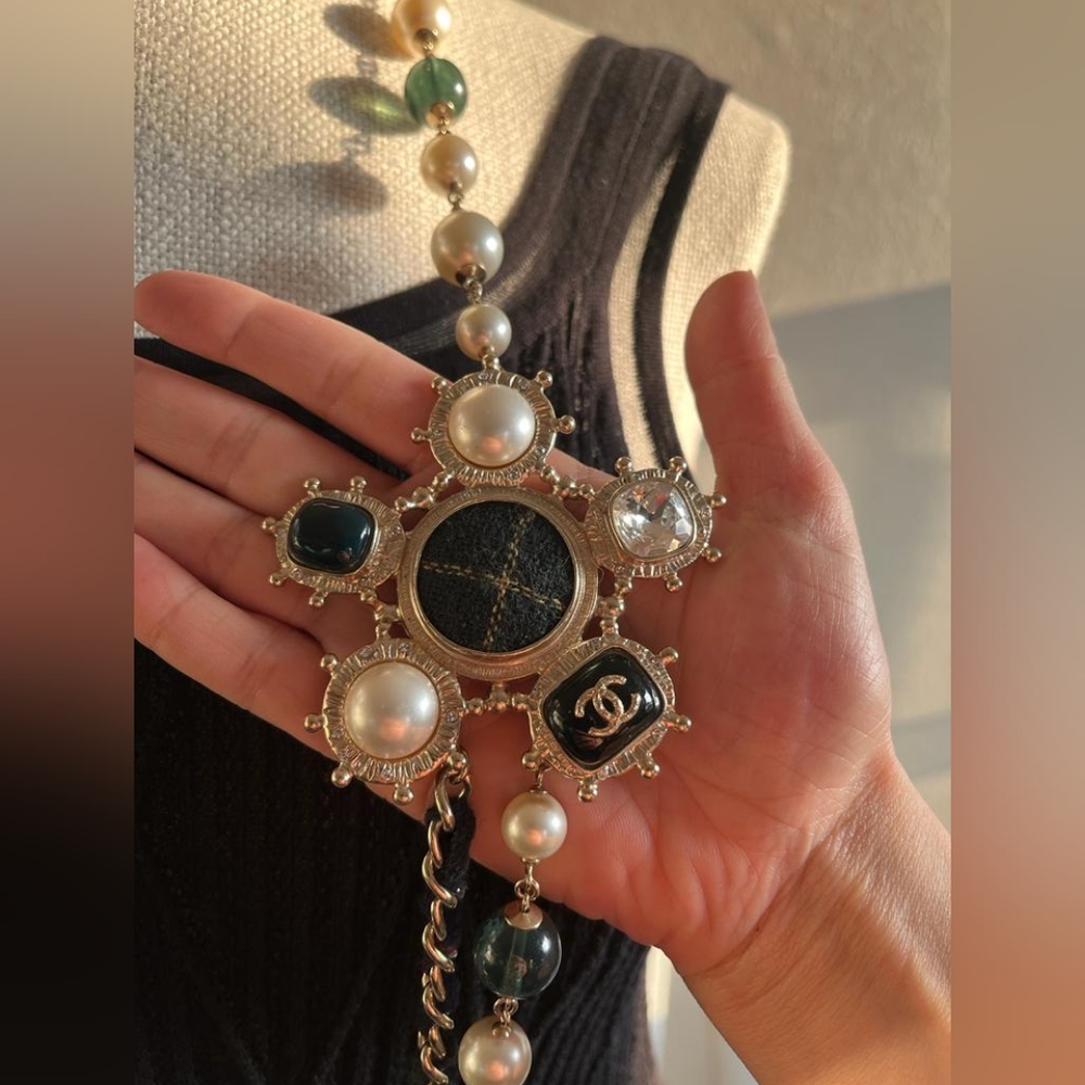 Chanel necklace - Picture 2 of 7